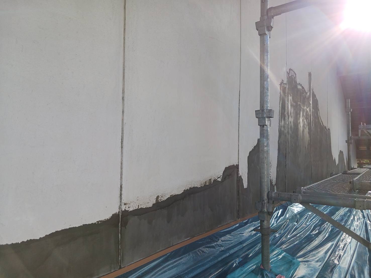 シーラー・中塗り・上塗りの様子1