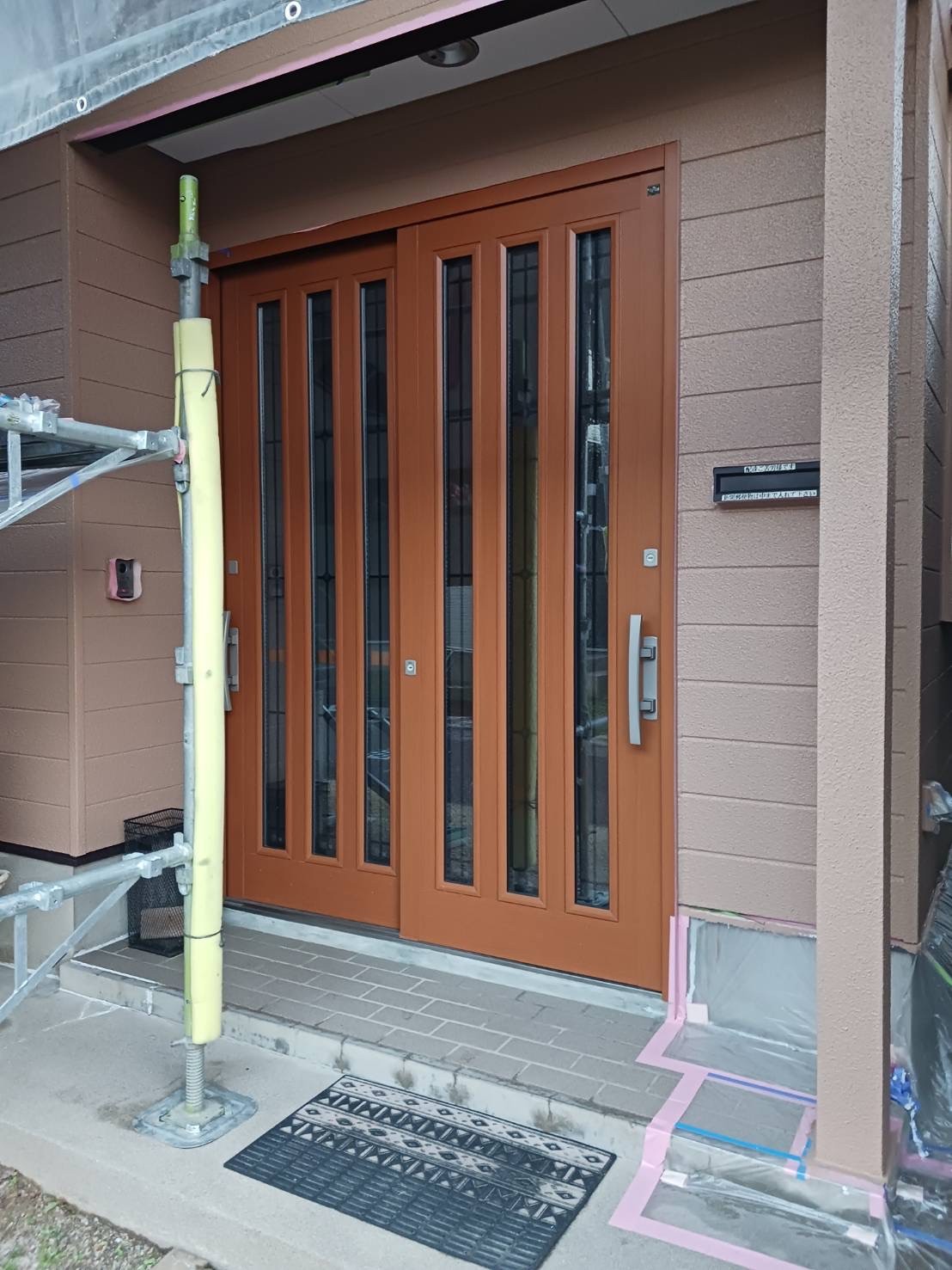 外壁塗装の様子1