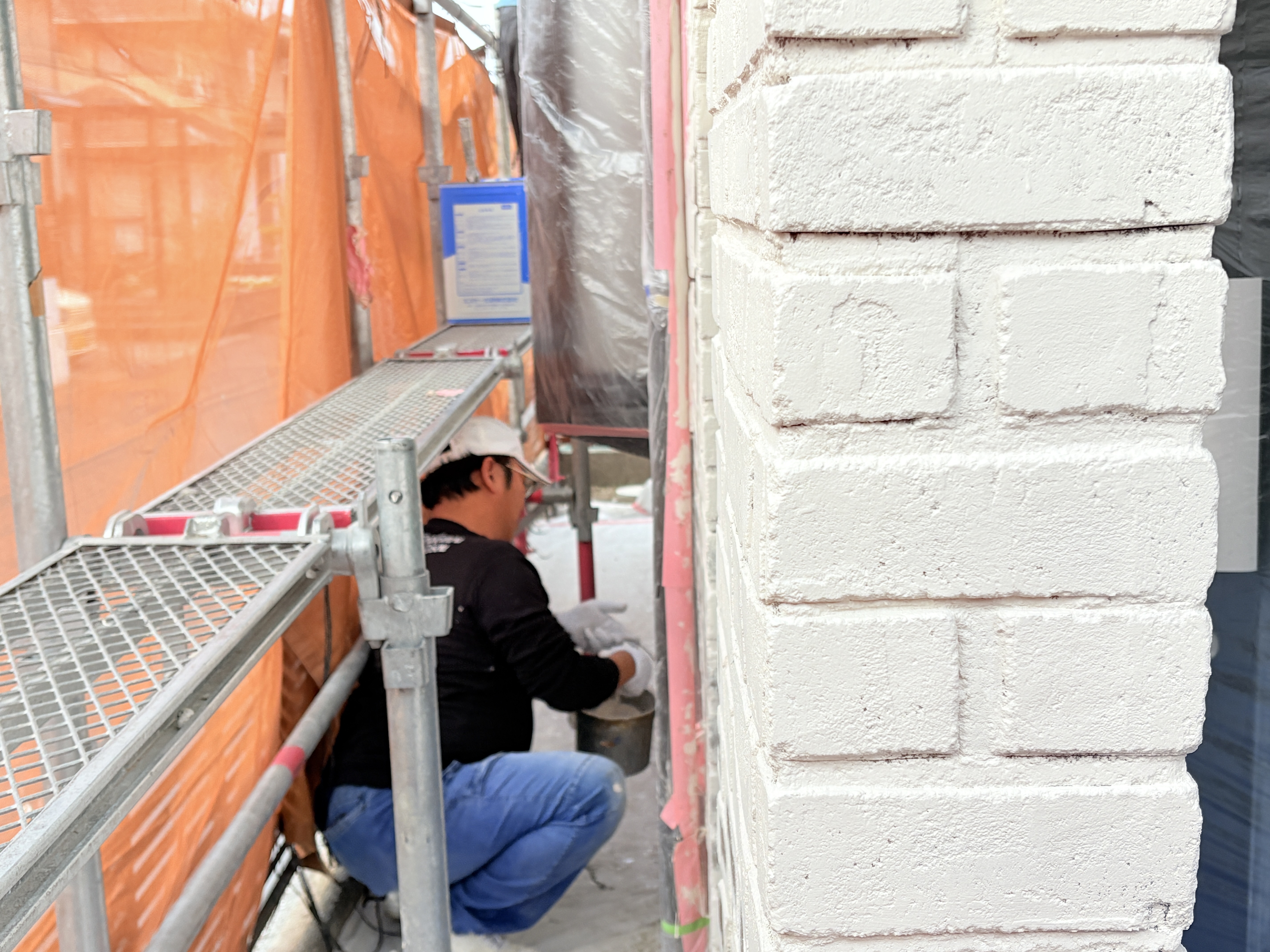 外壁塗装の様子1